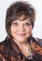 Cynthia Ruchti headshot 2016